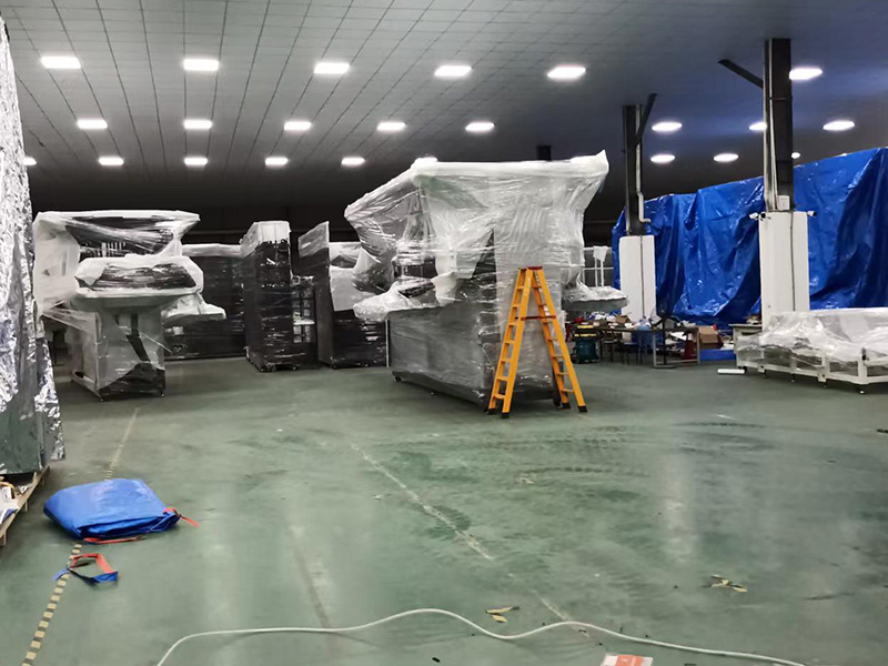 東莞某公(gōng)司重型真(zhen)空防雨木(mù)箱