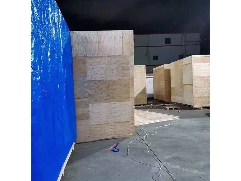 中山某公司(sī)真空防雨木箱(xiāng)