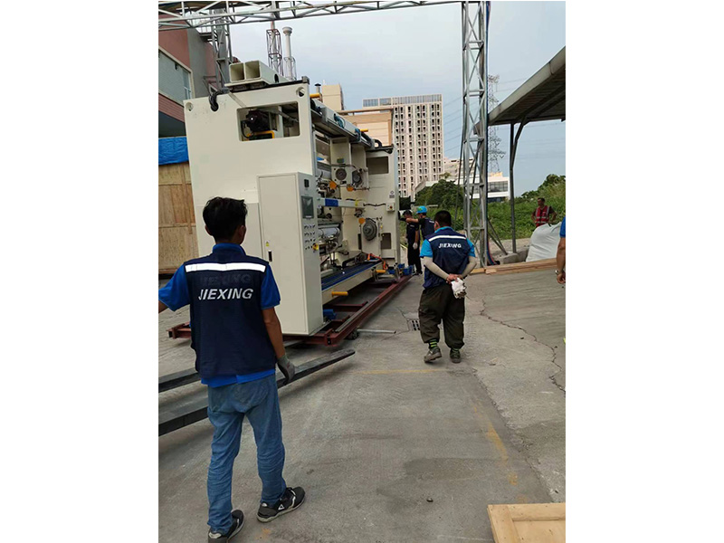 東莞某(mǒu)公司搬遷(qiān)打包現場(chang)