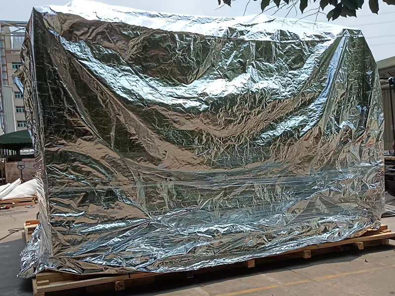 锂電新能源(yuan)設備真空包(bao)裝